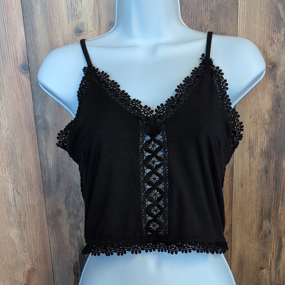 BKE Essentials Black Lace Women's Camisole Bralette Crop Tank M       R179